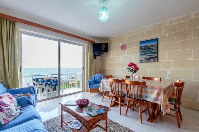 Bellavista - Comfortable Seafront Apartment With Central Heating - 3 Bedrooms, 2 Bathrooms Марсалфорн Экстерьер фото